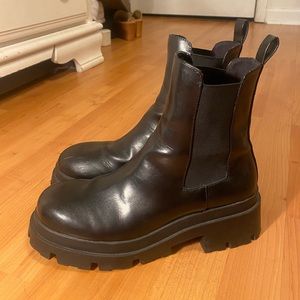 Zara Black Chunky Chelsea Boots